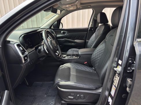 Used 2022 Kia Sorento SX FWD image 16