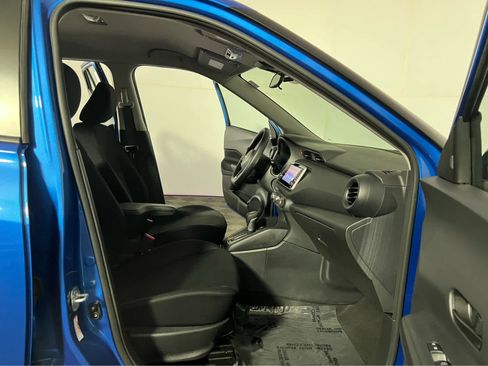 Used 2025 Nissan Kicks Play S image 25