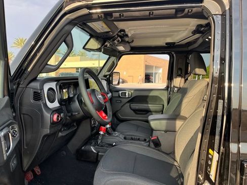 Certified 2025 Jeep Wrangler Unlimited Sport AWD/4WD image 15