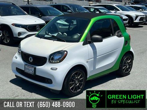 Used 2017 smart fortwo electric drive RWD image 1