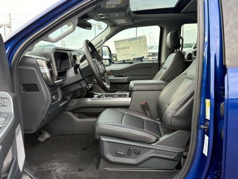 New 2026 Ford F250 Lariat w/ Black Appearance Package image 25