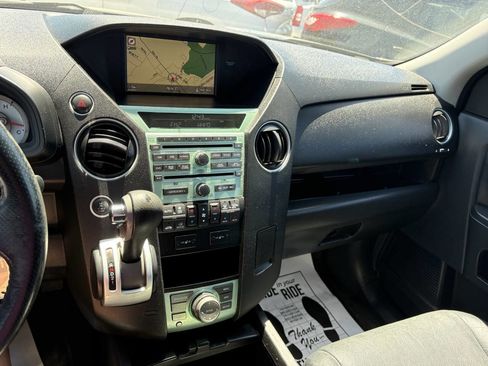 Used 2011 Honda Pilot Touring image 36