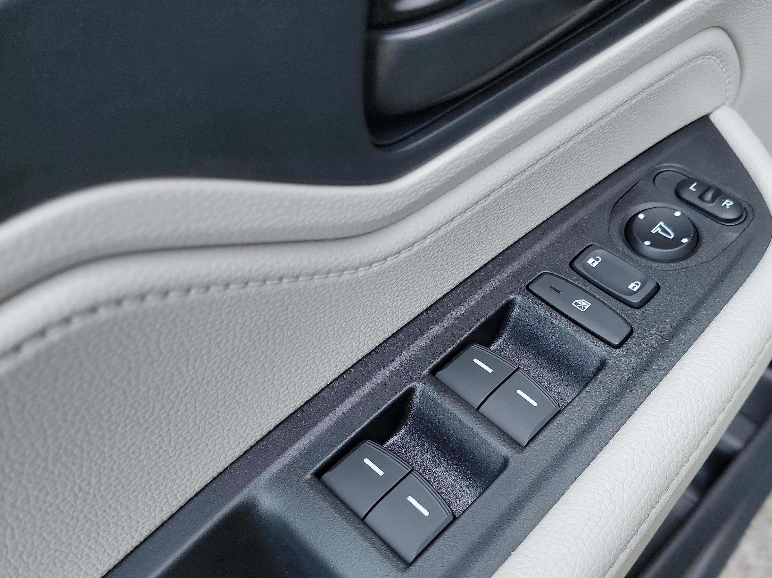 New 2027 Honda Odyssey EX-L image 8