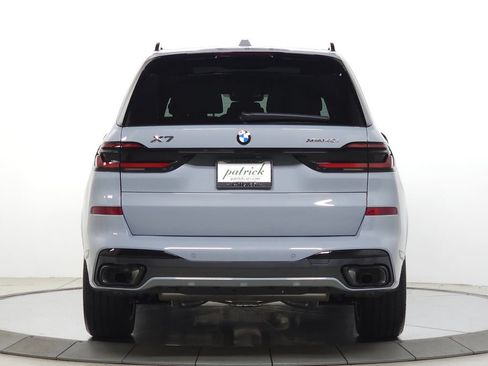 Used 2026 BMW X7 xDrive40i w/ M Sport Package AWD/4WD image 7