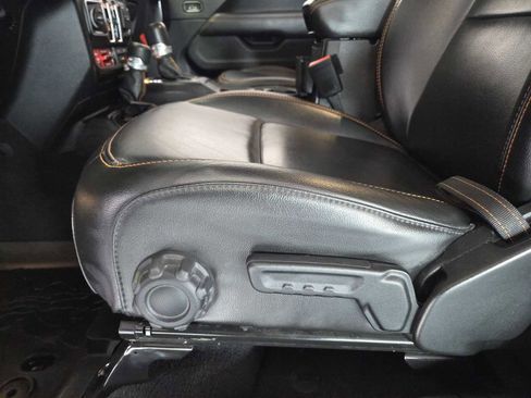 Used 2021 Jeep Gladiator Mojave image 24