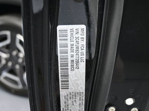 New 2026 Jeep Cherokee Laredo image 18