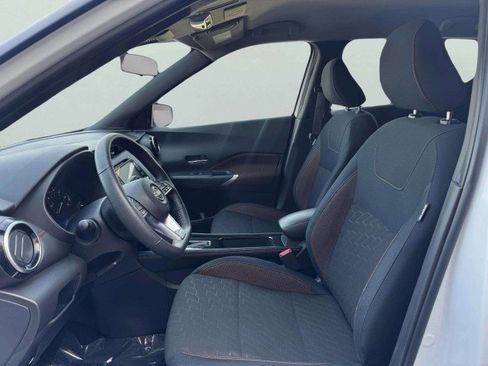Used 2024 Nissan Kicks SR image 14