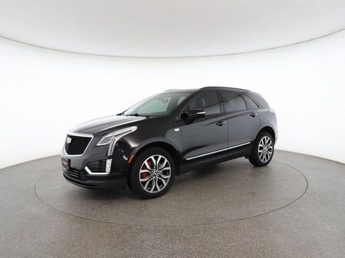 Used 2023 Cadillac XT5 Sportv image 3
