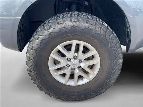 Used 2019 Nissan Frontier SV w/ Value Truck Package RWD image 15