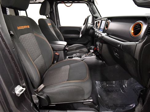 Used 2020 Jeep Gladiator Mojave AWD/4WD image 18