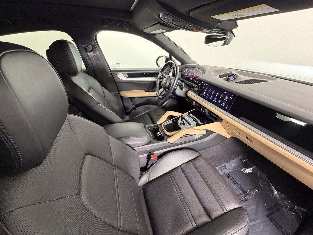 Certified 2024 Porsche Cayenne S AWD/4WD image 45