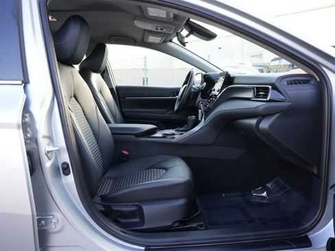 Used 2023 Toyota Camry SE image 22