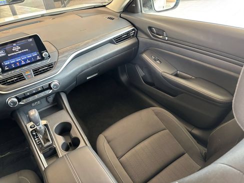 Used 2026 Nissan Altima 2.5 SV FWD image 35