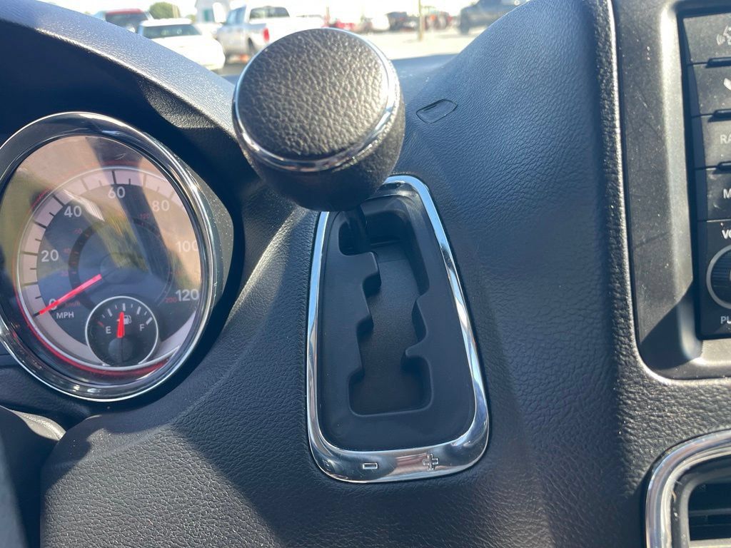Used 2019 Dodge Grand Caravan SE w/ UConnect Hands-Free Group FWD image 24