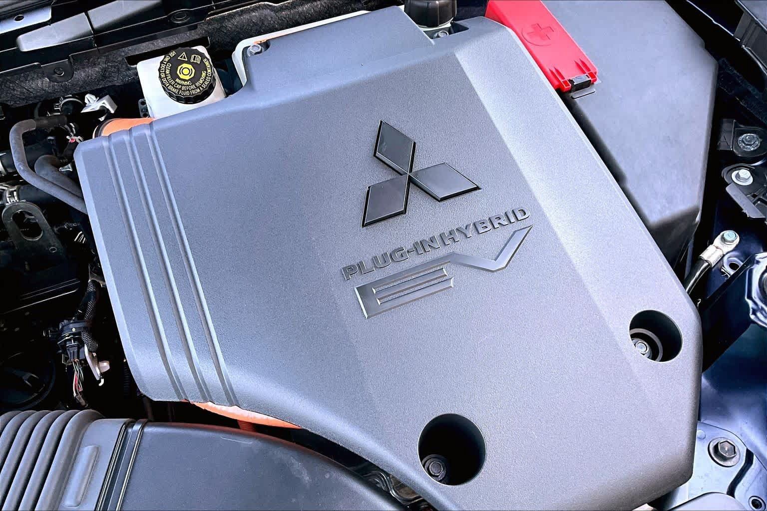 Used 2025 Mitsubishi Outlander SE AWD/4WD image 31