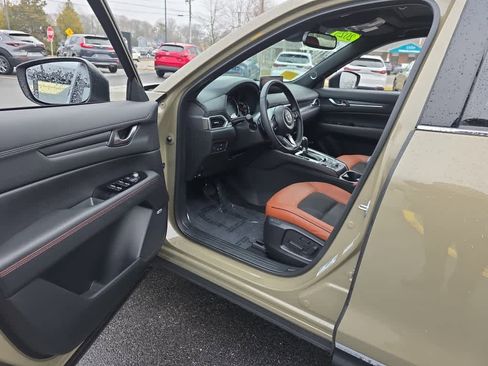 Used 2025 MAZDA CX-5 Carbon Edition image 11