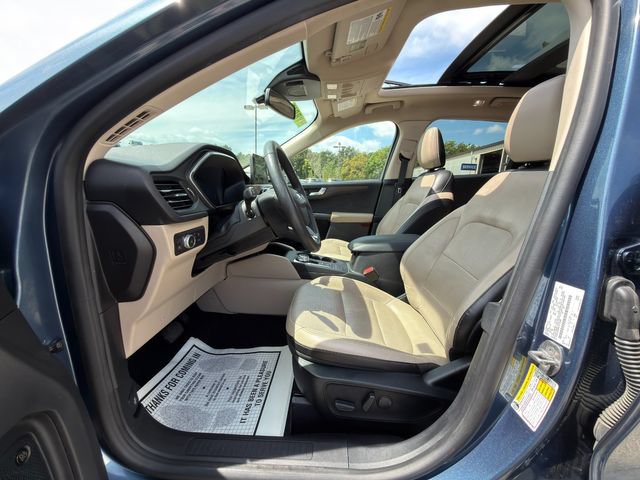 Used 2020 Ford Escape Titanium FWD image 22
