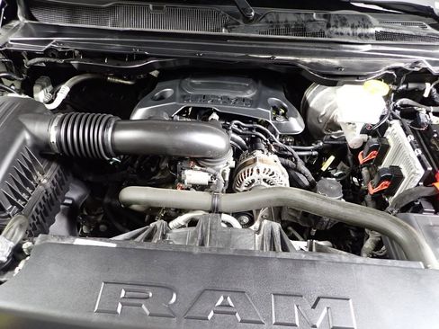 Used 2021 RAM 1500 Limited w/ Off Road Group image 9