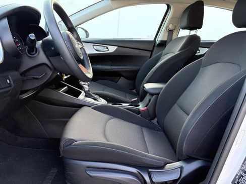 Used 2023 Kia Forte LXS FWD image 24