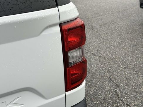 Used 2023 Ford Maverick Lariat w/ Black Appearance Package image 28