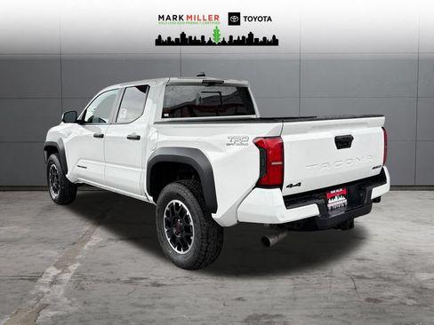 New 2026 Toyota Tacoma TRD Off-Road w/ TRD Off Road Premium Package AWD/4WD image 3