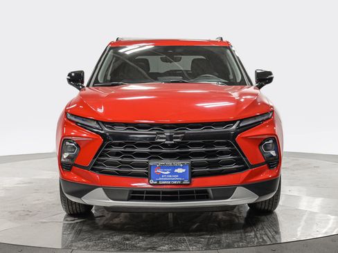 Used 2024 Chevrolet Blazer LT w/ Sound & Technology Package AWD/4WD image 10