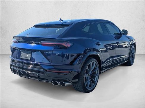 Used 2024 Lamborghini Urus S image 5
