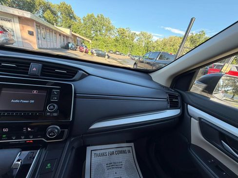 Used 2018 Honda CR-V LX image 24