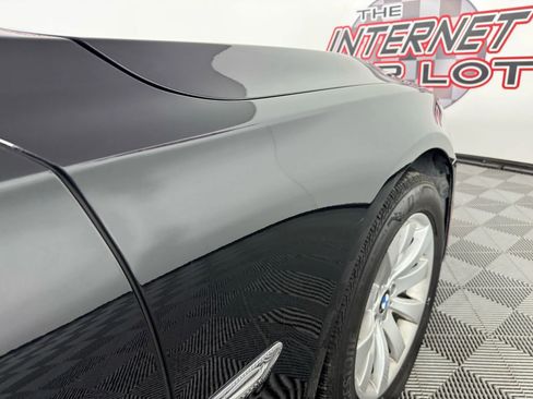 Used 2011 BMW 750Li xDrive image 31