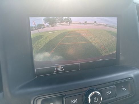 Used 2022 GMC Terrain SLE FWD image 22
