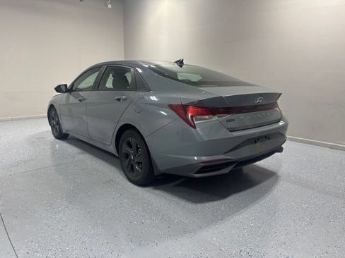Used 2022 Hyundai Elantra SEL w/ Cargo Package FWD image 8