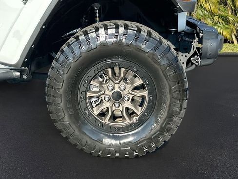 Certified 2022 Jeep Wrangler Unlimited Rubicon w/ Trailer Tow Package image 31