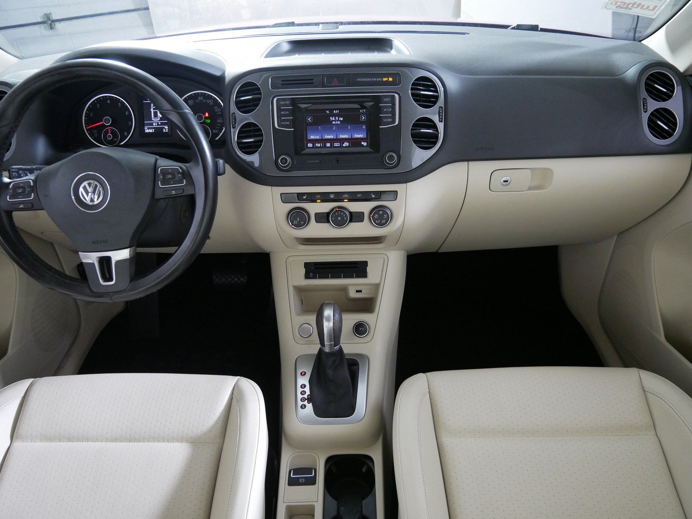 Used 2016 Volkswagen Tiguan S FWD image 10