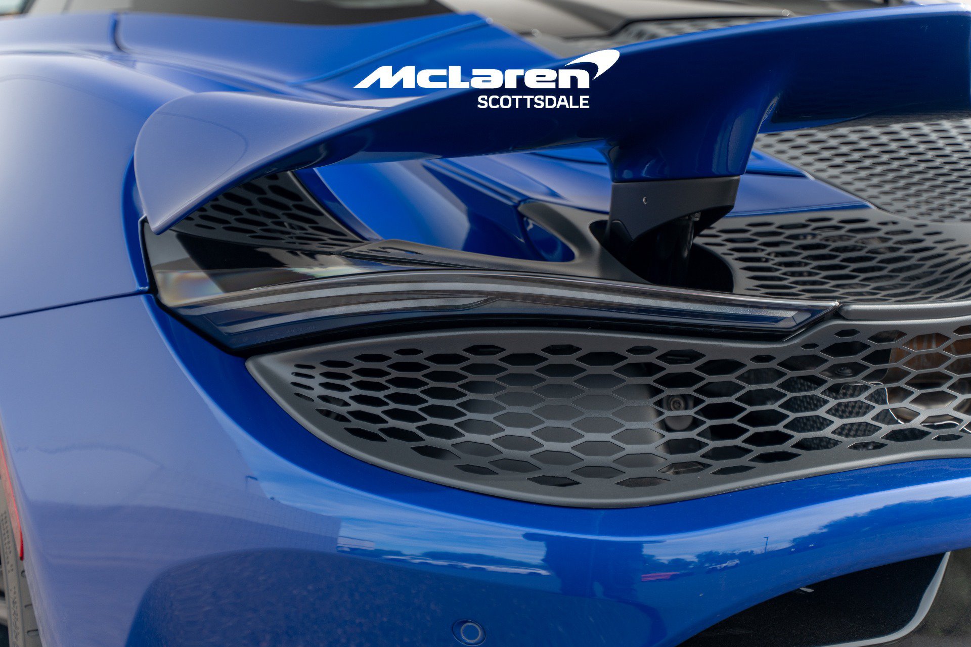 Used 2024 McLaren 750S Spider RWD image 23