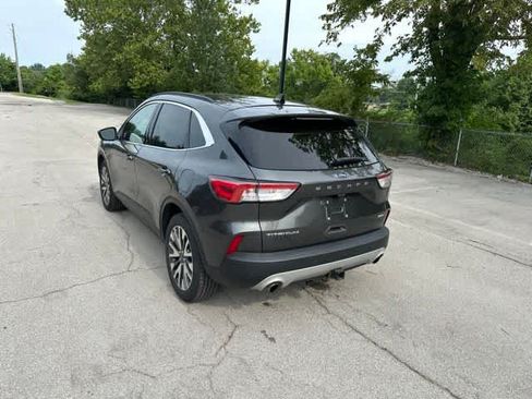 Used 2020 Ford Escape Titanium AWD/4WD image 18