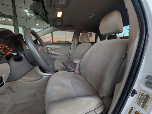 Used 2010 Toyota Corolla image 20