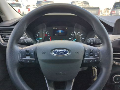 Used 2022 Ford Escape S image 18