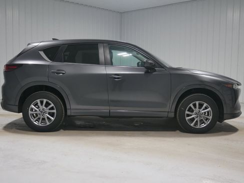 New 2025 MAZDA CX-5 AWD 2.5 S w/ Preferred Package image 4