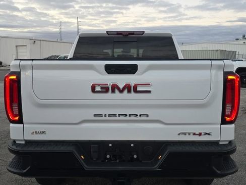 Used 2023 GMC Sierra 1500 AT4X image 4