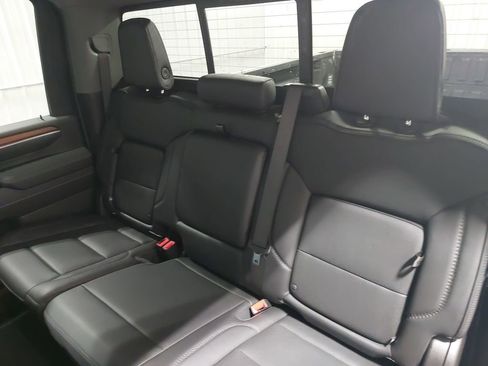 Used 2024 GMC Sierra 2500 Denali w/ Denali Reserve Package image 14