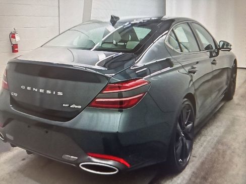 Used 2023 Genesis G70 3.3T w/ Sport Prestige Package image 3