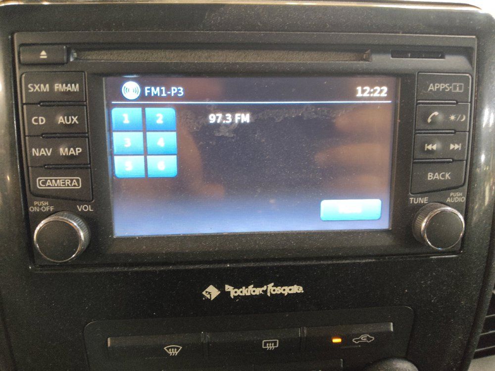 Used 2015 Nissan Titan SV RWD image 25