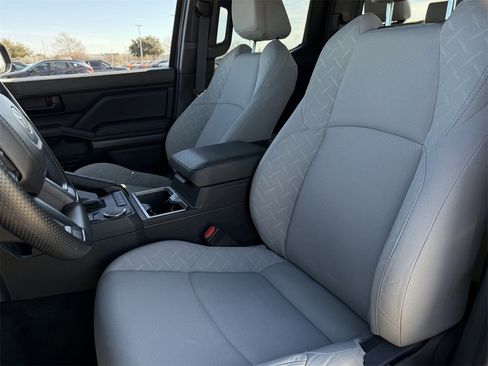 Used 2025 Toyota Tacoma SR5 image 23