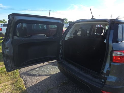 Used 2019 Ford EcoSport SE FWD image 14