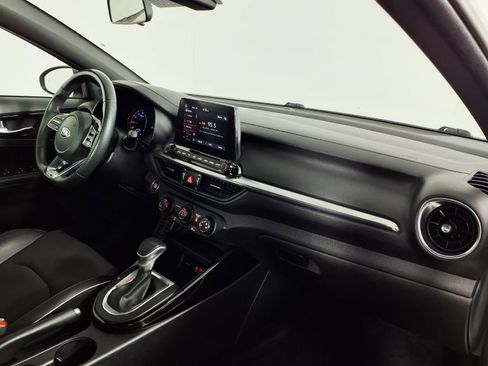 Used 2020 Kia Forte GT-Line image 9