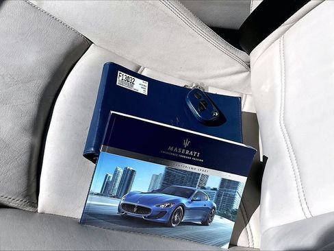 Used 2014 Maserati GranTurismo Sport RWD image 37