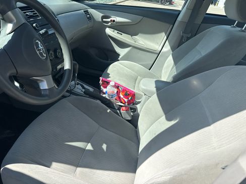 Used 2010 Toyota Corolla LE image 8