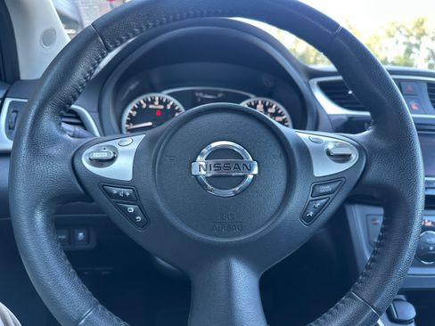 Used 2018 Nissan Sentra SV FWD image 18