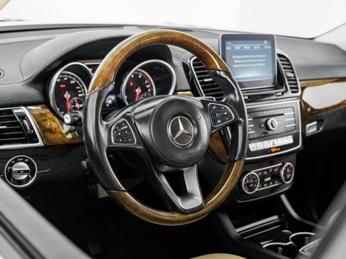 Used 2018 Mercedes-Benz GLS 450 4MATIC image 13