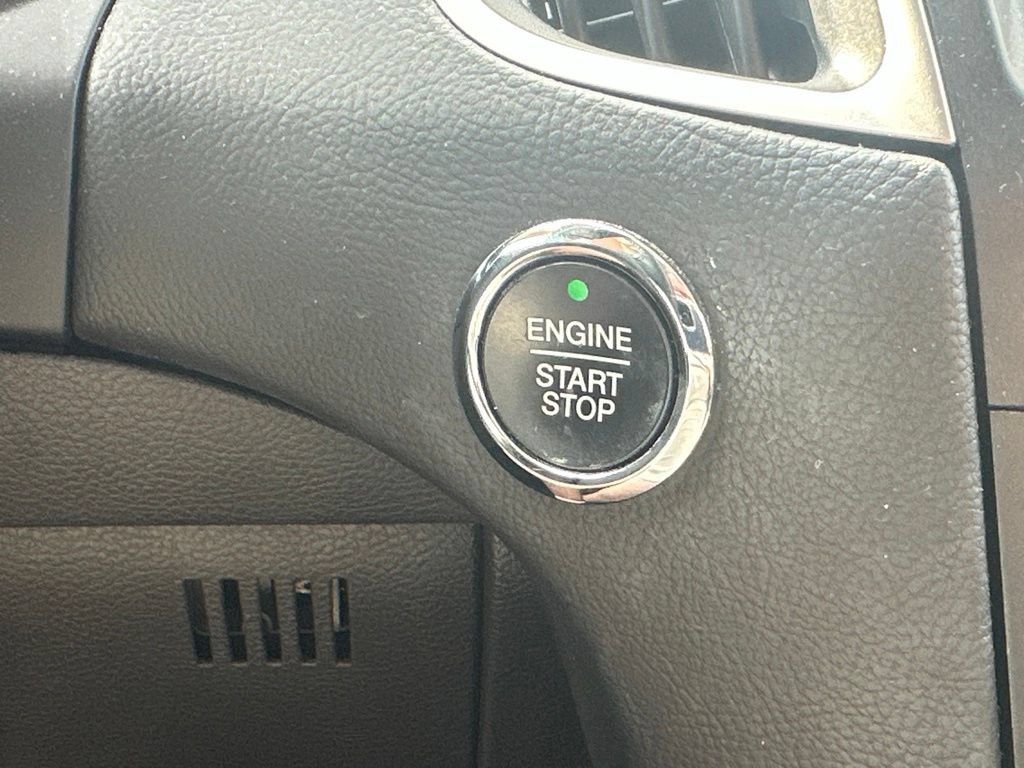 Used 2019 Ford Edge SEL w/ Equipment Group 201A FWD image 24